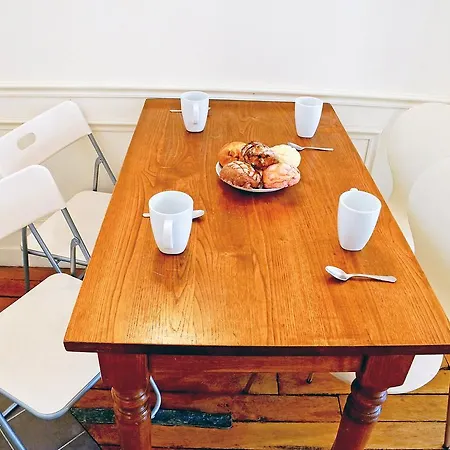 Apartment Berri A Paris